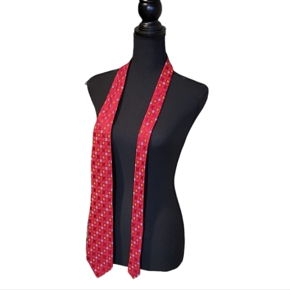 Jos. A. Bank signature collection red, yellow, blue men's tie 100% silk